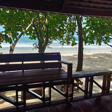 Ziggy Stardust Hotel Koh Phayam Buitenkant foto