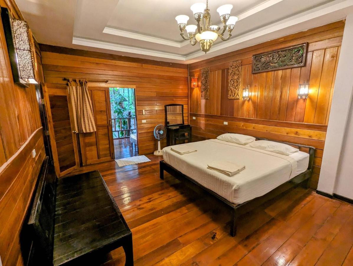 Ziggy Stardust Hotel Koh Phayam Buitenkant foto