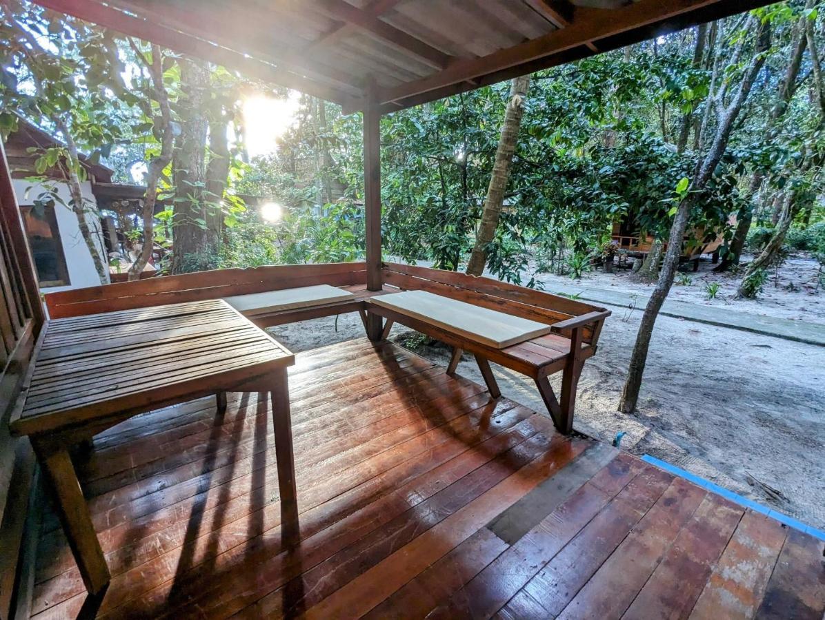 Ziggy Stardust Hotel Koh Phayam Buitenkant foto