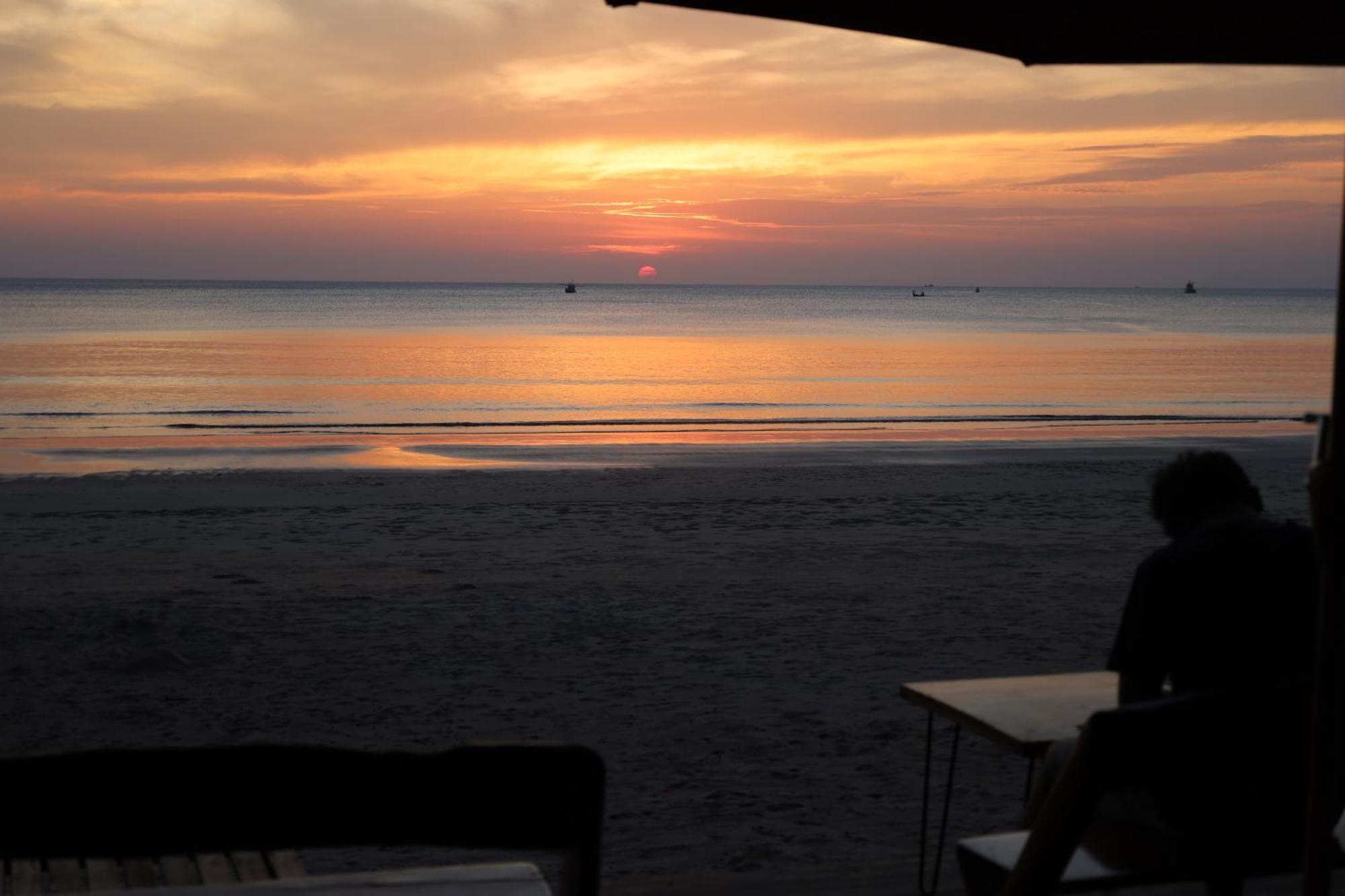 Ziggy Stardust Hotel Koh Phayam Buitenkant foto