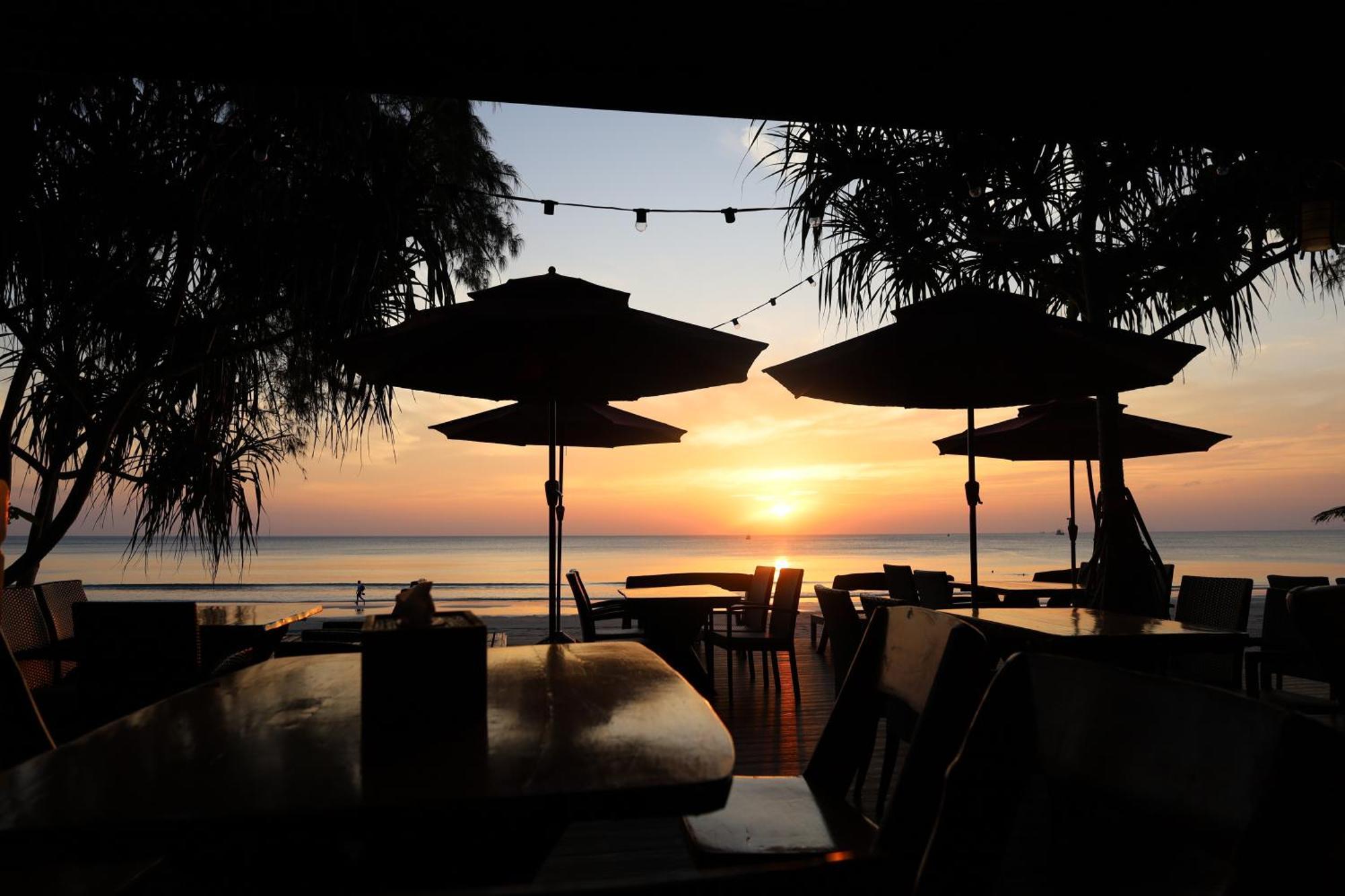 Ziggy Stardust Hotel Koh Phayam Buitenkant foto
