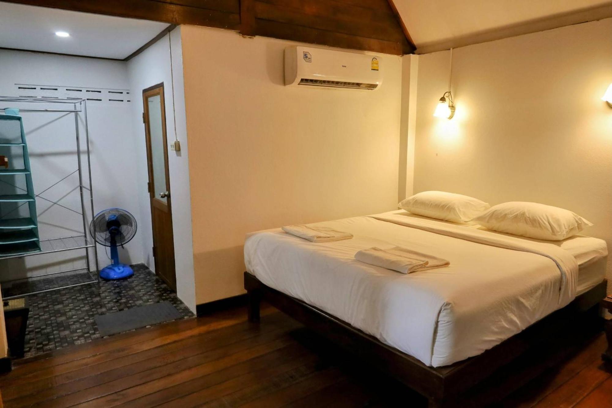 Ziggy Stardust Hotel Koh Phayam Kamer foto